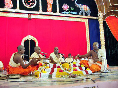 The Veda Purusha Sapthaha Jnana Yagna in progress