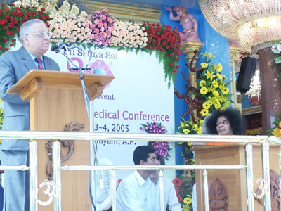 Dr. Safaya addressing the delegates during the inaugural session